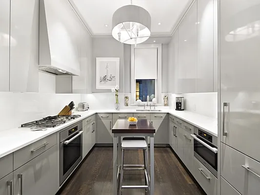 Sold by Sotheby's International Realty | media 25