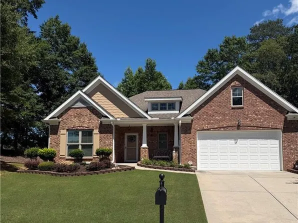 557 Butterfly Ln, Braselton, GA 30517