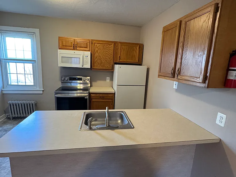 69 N Main St #6 — Photo 6