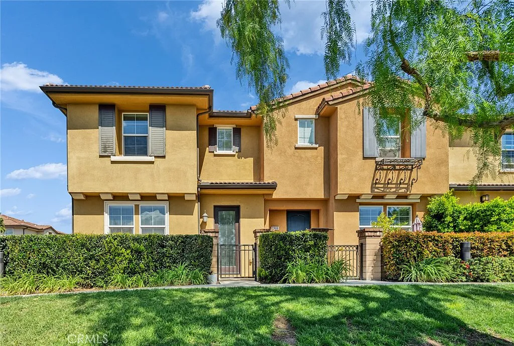 Building Photo - 2904 E Via Fiano