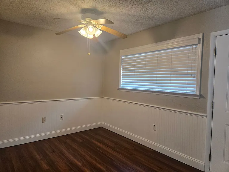 4503 NW 41st Pl — Photo 9