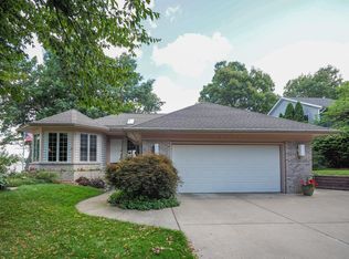 2339 Woody Noll Dr, Portage, MI 49002
