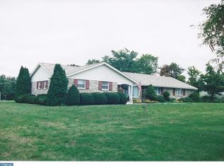 2250 Foulkes Mill Rd, Quakertown, PA 18951