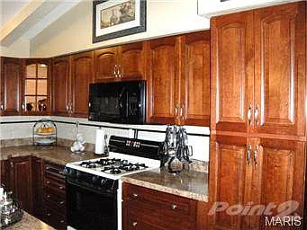 16 Country Creek Dr photo 1