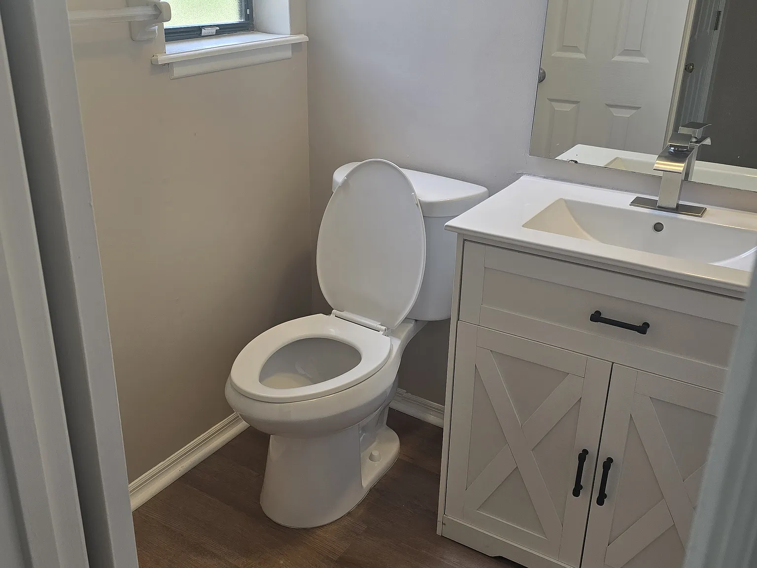 2 bed, 2.5 bath, 1358 sqft, $1,750 — Photo 3