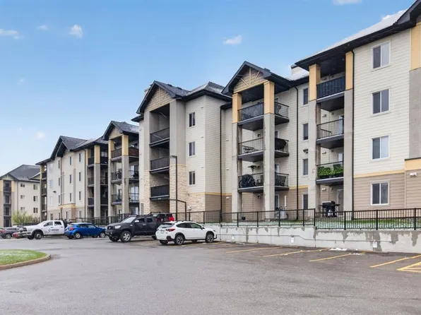 304 N Mackenzie Way SW #7103, Airdrie, AB T4B 3H6