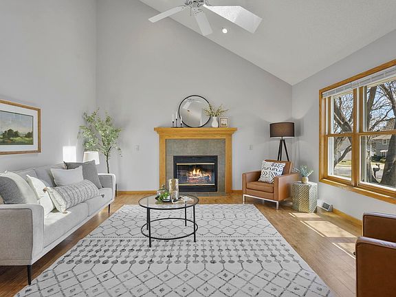 5th image of 718 Mellum Dr