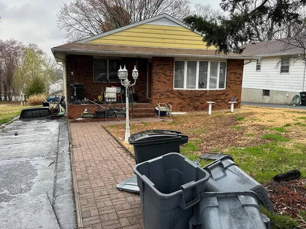 338 Oberle Ave, Essex, MD 21221