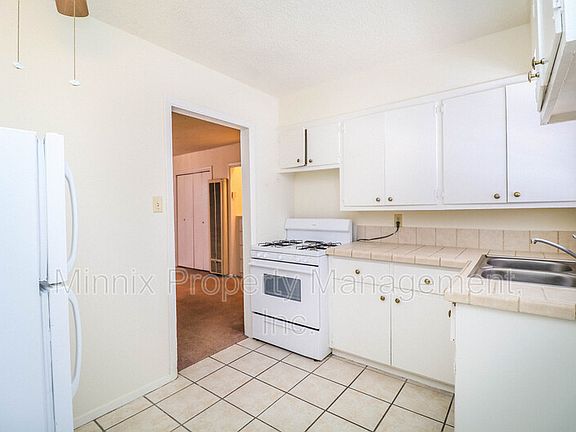 5th image of 2517 8th Ave #5