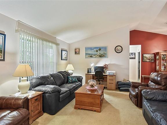 2nd image of 215 Courtney Ave