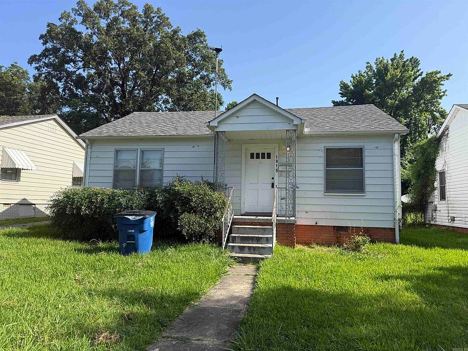 1st image of 1915 W 18th St
