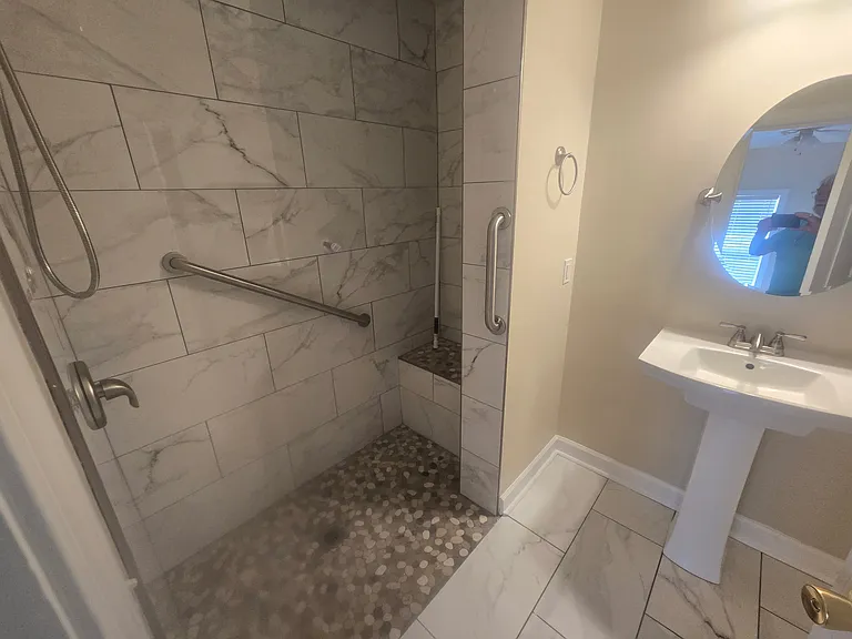326 Stratford Dr — Photo 10