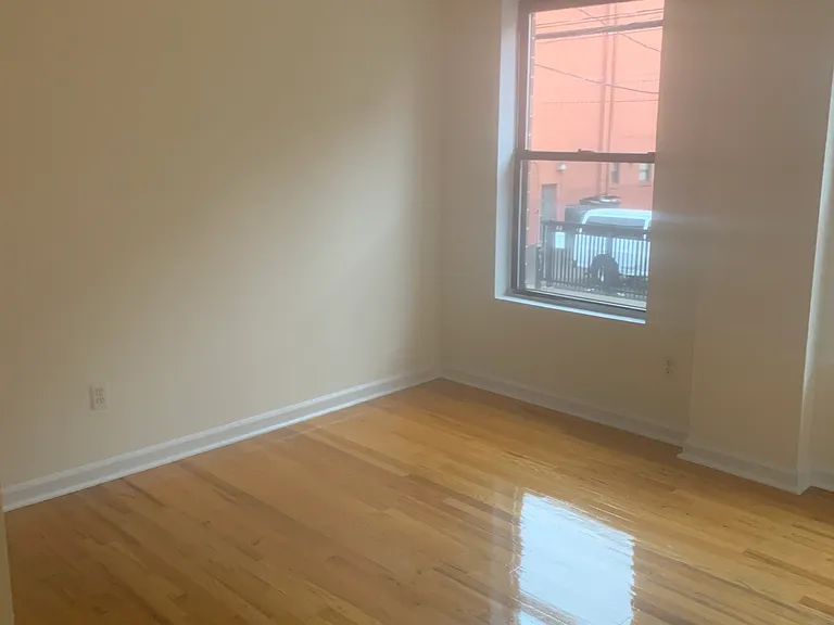 358 2nd St #2D — Photo 8