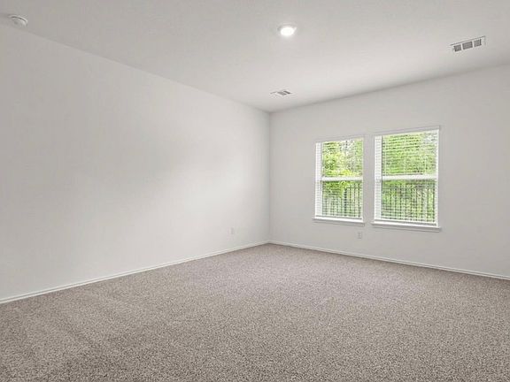 5th image of 1727 Portia Ln