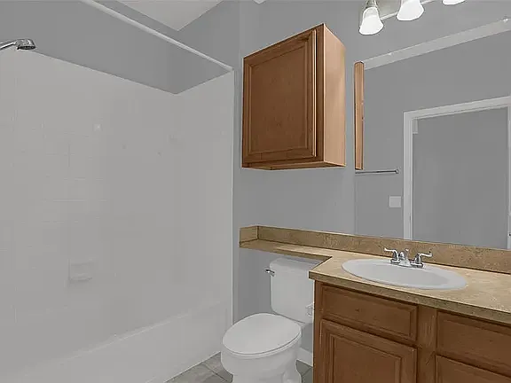 2 bed, 1138 sqft, $1,850 — Photo 2