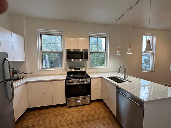 3rd image of 1444 N Paulina St Unit 2