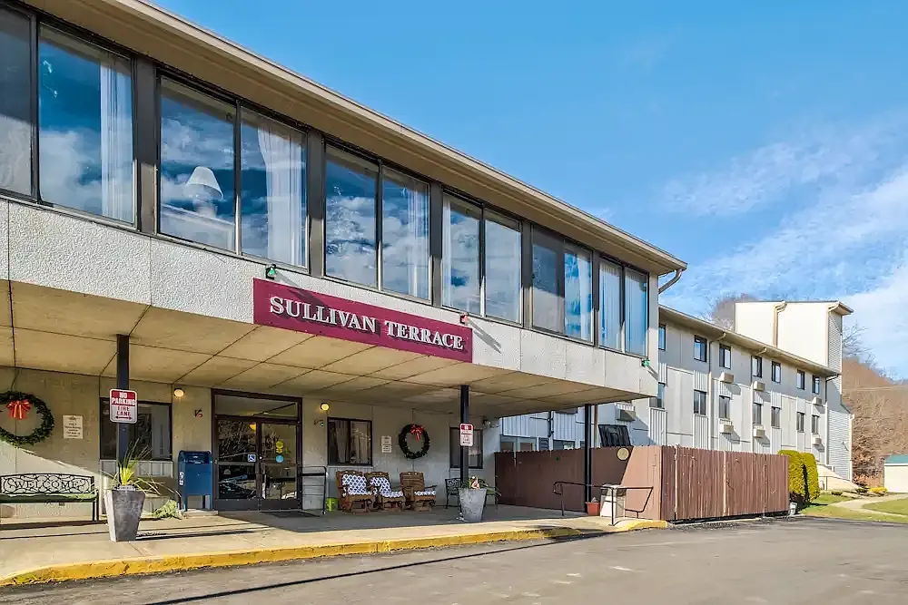 Sullivan Terrace Apartments — Photo 2