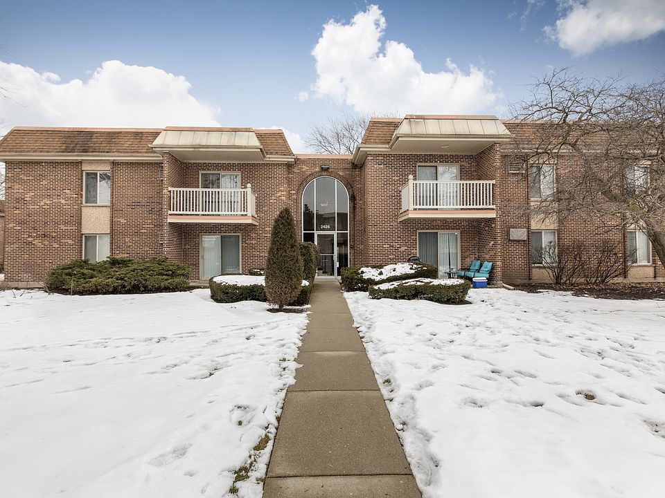 1st image of 2426 N Kennicott Dr APT 2A