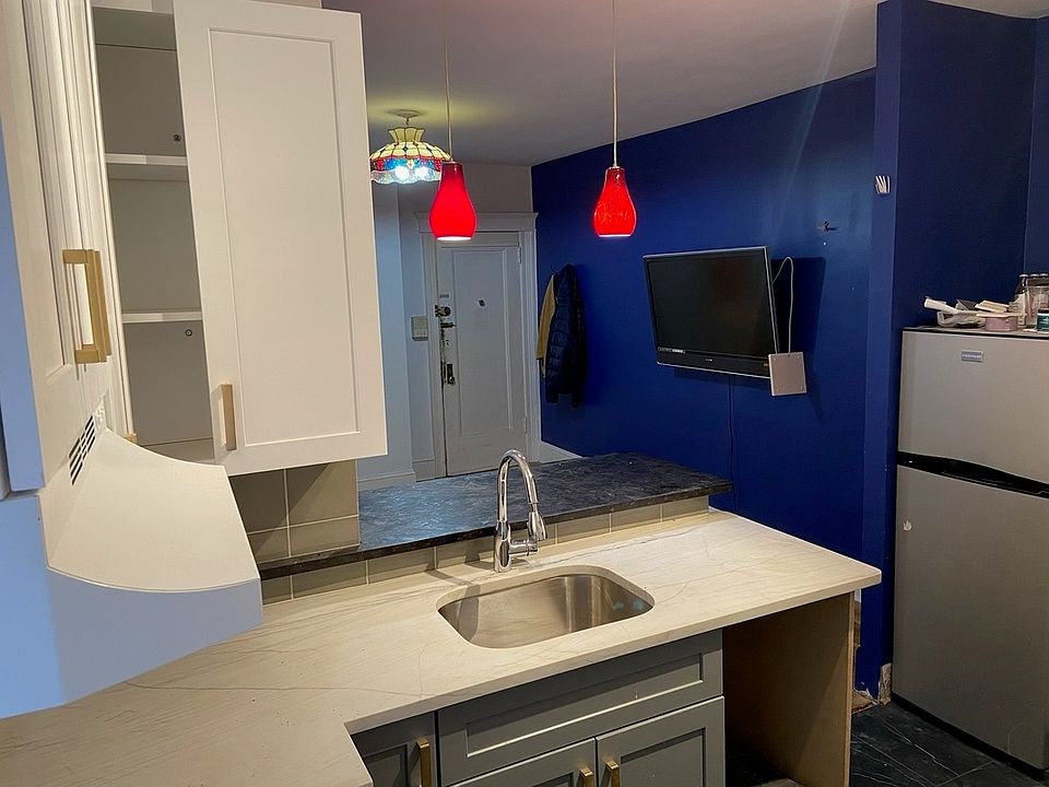 1st image of 36-12 38th St #4