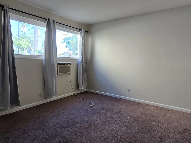 1302 Lyndon St #6 — Photo 10