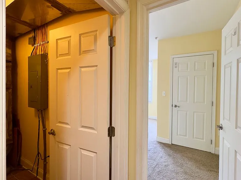 2210 N Charles St — Photo 45