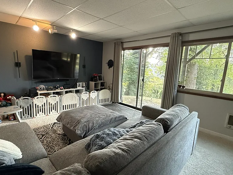 10004 Redmond Woodinville Rd NE — Photo 3
