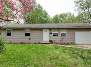 2432 W Madison St, Springfield, MO 65802