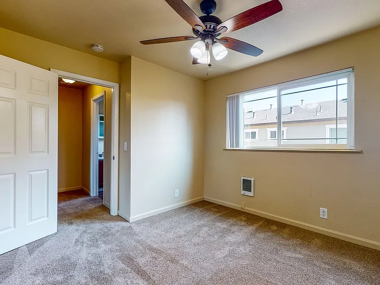 8045 Beverly Dr — Photo 7