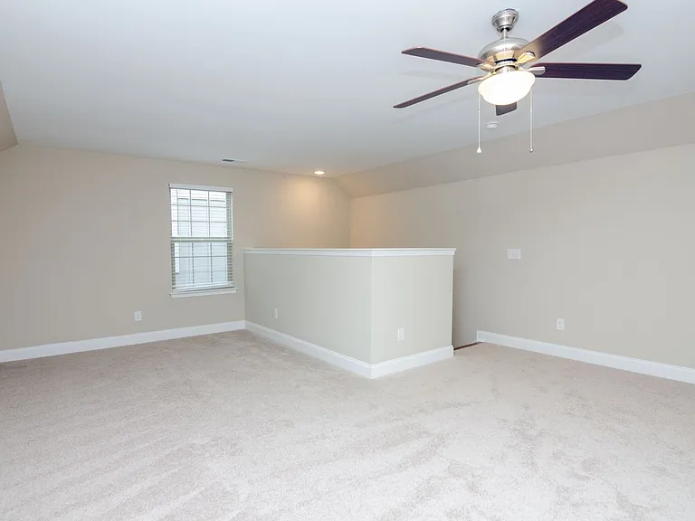2045 Moultrie Cir — Photo 9