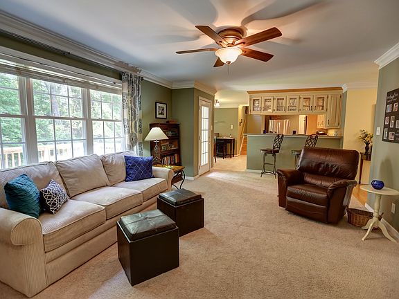 3rd image of 3103 Shadow Creek Dr