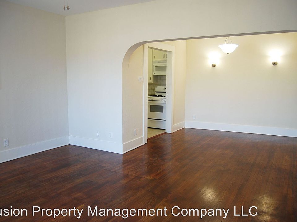 1st image of 3817 E Livingston Dr APT 01