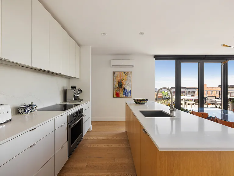 762 Park Pl #Penthouse 1 — Photo 11