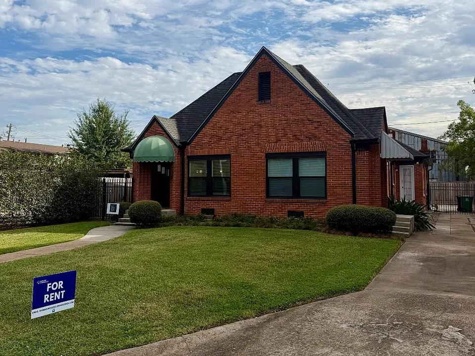 2415 South Blvd #2417