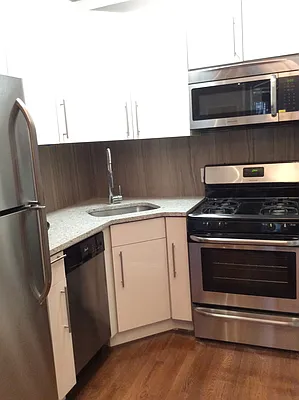 Rented by ALTER REALTY CO INC | media 25