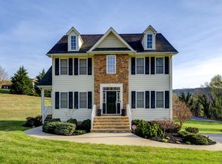 25 Surry Ct, Daleville, VA 24083