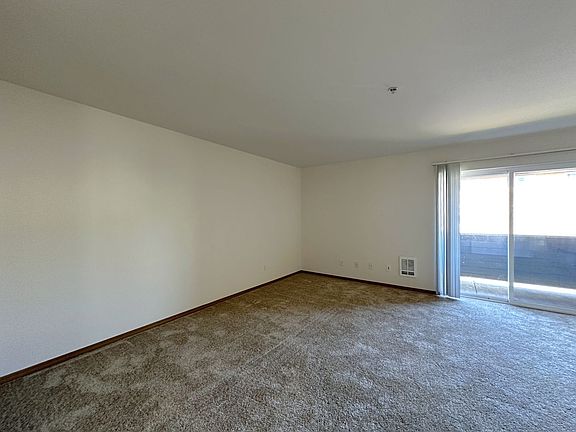 4th image of 730 S Vassault St #6H