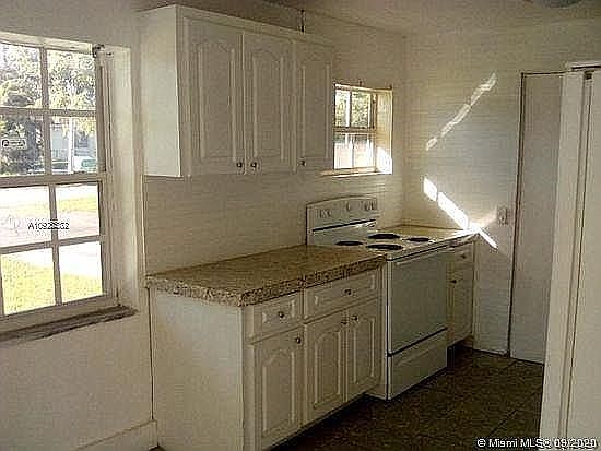 5th image of 11705 NW 22nd Ct