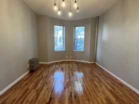 1235 Union Ave