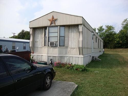2nd image of 613 Elmwood Dr