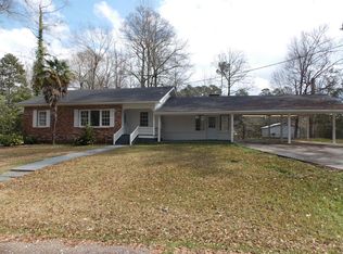 205 Webb St, Ellisville, MS 39437