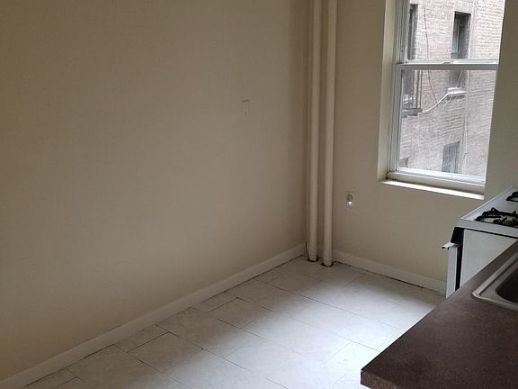 4th image of 60 Glenwood Ave APT 207