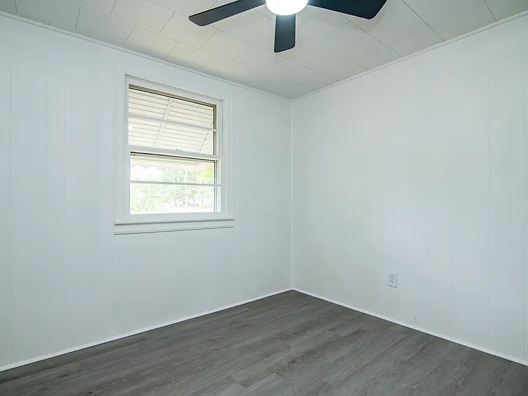 407 Conwell Rd — Photo 3