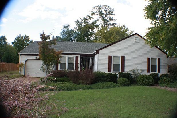 1st image of 23 Padgett Ct