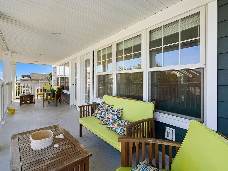 2nd Floor Deck