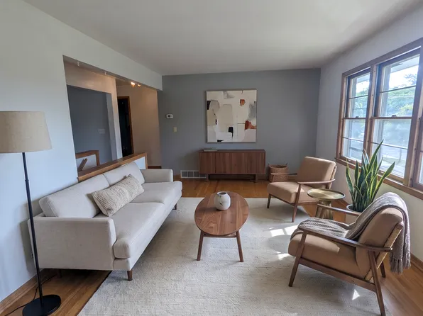 4553 Cedar Ave S, Minneapolis, MN 55407