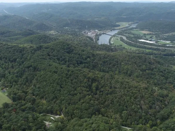 0 E River Mountain Rd, Narrows, VA 24124