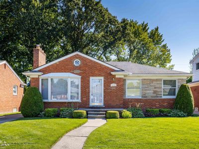 20524 Sunnyside St, Saint Clair Shores, MI, 48080