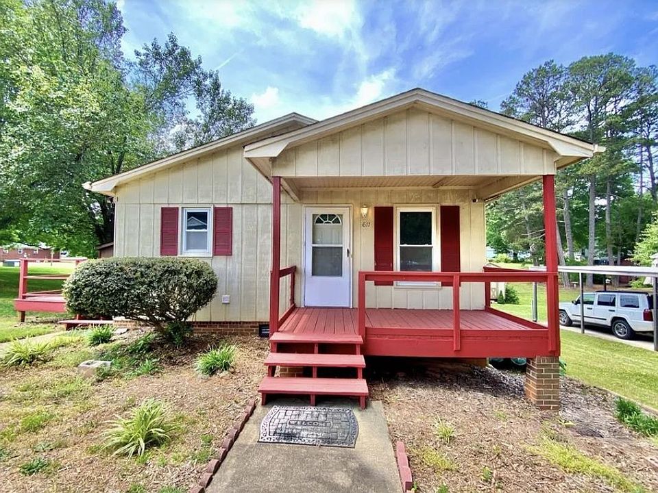 1st image of 611 Carolina Blvd