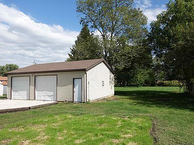 1251 Day St, Galesburg, IL 61401 | Zillow