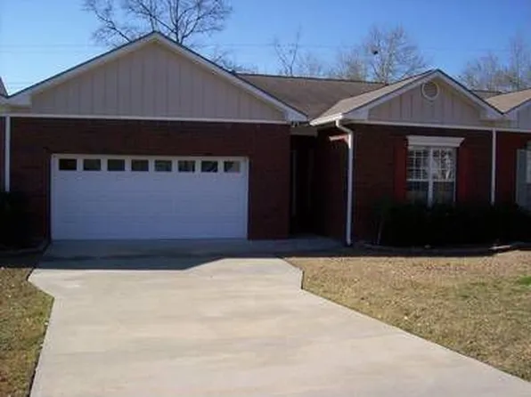 169 Candle Brook Dr, Dothan, AL 36303